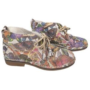 Hush Puppies Women's Cyra Catelyn Butterfly Ankle Bootie. Size 7.5